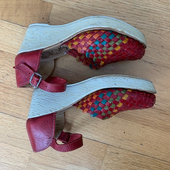 Authentic Huaraches Sandal Heels from Oaxaca Mexico, red multi-colored - Picture 5 of 11